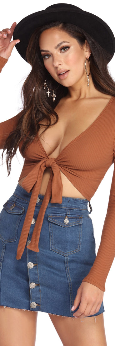 Get With Knit Crop Top is a trendy pick to create 2023 festival outfits, festival dresses, outfits for concerts or raves, and complete your best party outfits!