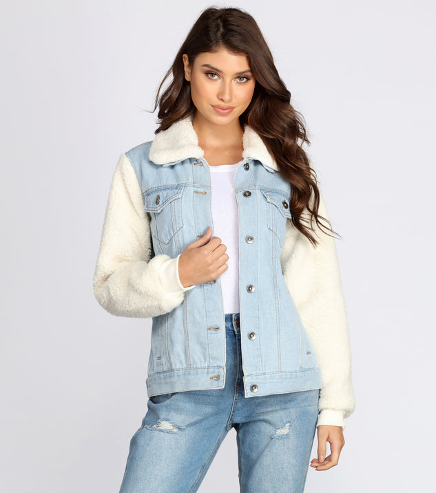 Sherpa Sleeve Denim Jacket is a trendy pick to create 2023 festival outfits, festival dresses, outfits for concerts or raves, and complete your best party outfits!