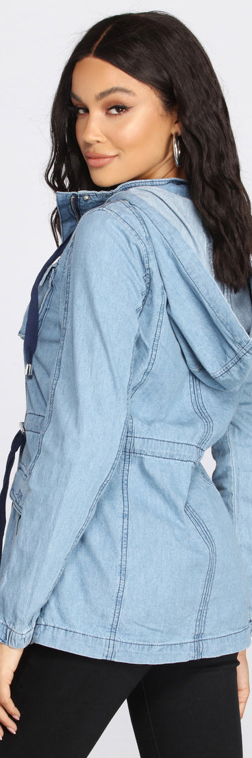 Carpe Denim Anorak helps create the best summer outfit for a look that slays at any event or occasion!