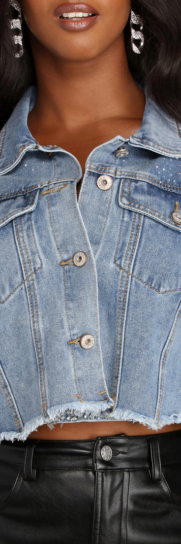 Eye Catcher Sparkling Denim Cropped Jacket is a trendy pick to create 2023 festival outfits, festival dresses, outfits for concerts or raves, and complete your best party outfits!