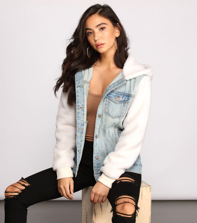 Cozy Casual Vibe Sherpa Denim Jacket helps create the best summer outfit for a look that slays at any event or occasion!