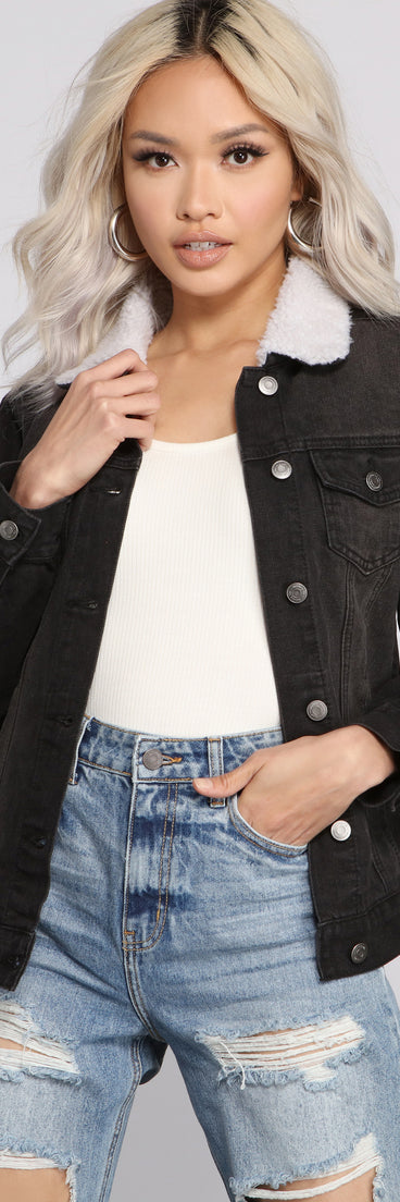 Cozy And Casual Sherpa Denim Jacket helps create the best summer outfit for a look that slays at any event or occasion!
