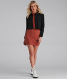Stylish And Edgy Cropped Denim Jacket helps create the best summer outfit for a look that slays at any event or occasion!