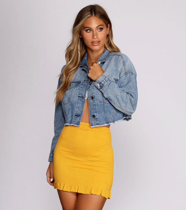 Cropped Denim Dreams Jacket helps create the best summer outfit for a look that slays at any event or occasion!