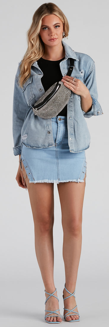 Never Gets Old Denim Distressed Shacket is a trendy pick to create 2023 festival outfits, festival dresses, outfits for concerts or raves, and complete your best party outfits!