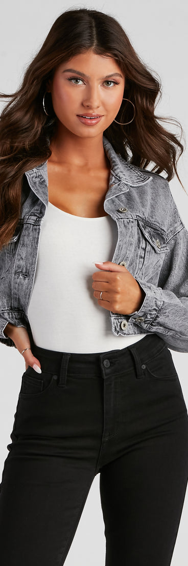 Day Trippin' Acid Wash Denim Jacket helps create the best summer outfit for a look that slays at any event or occasion!