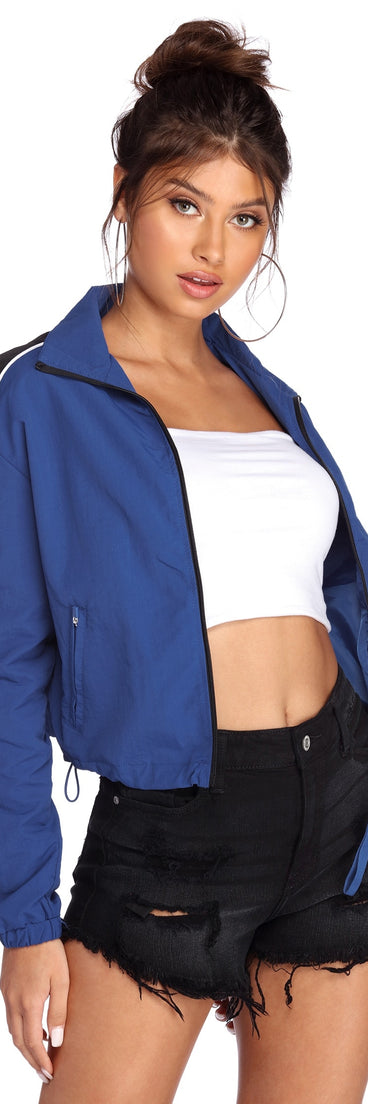 With fun and flirty details, Chill Trend Nylon Zipper Jacket shows off your unique style for a trendy outfit for the summer season!