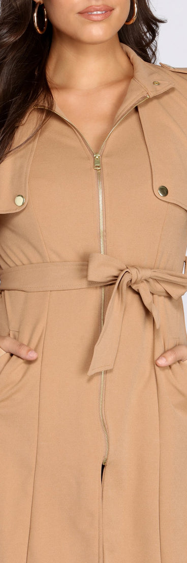 Feminine Flare Zip Up Trench Coat is the perfect Homecoming look pick with on-trend details to make the 2023 HOCO dance your most memorable event yet!