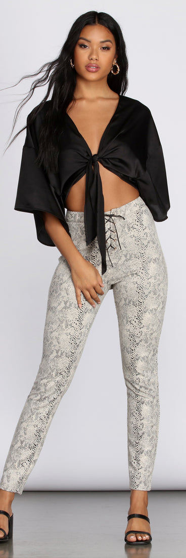 With fun and flirty details, Satin Tie Front Kimono shows off your unique style for a trendy outfit for the summer season!