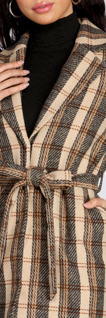Plaid And Simple Long Coat helps create the best summer outfit for a look that slays at any event or occasion!