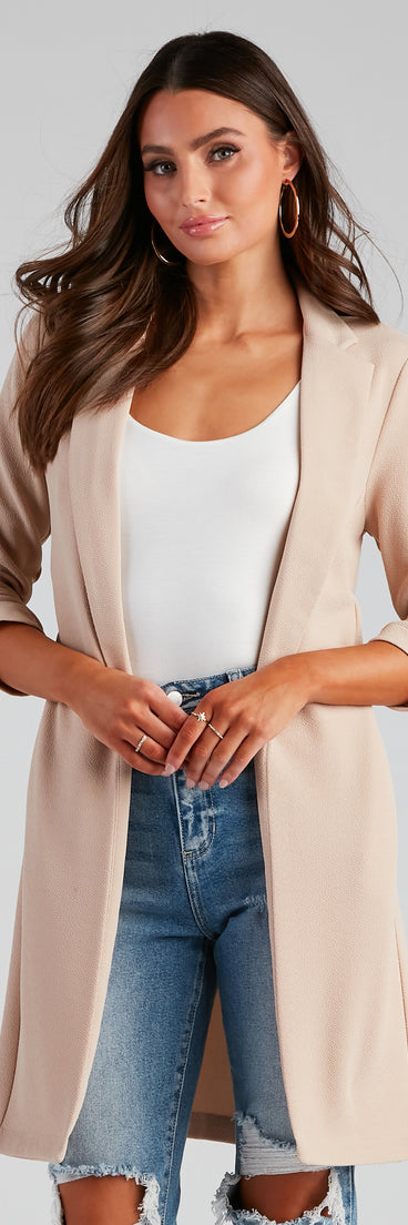 Boss Babe Crepe Longline Blazer helps create the best summer outfit for a look that slays at any event or occasion!