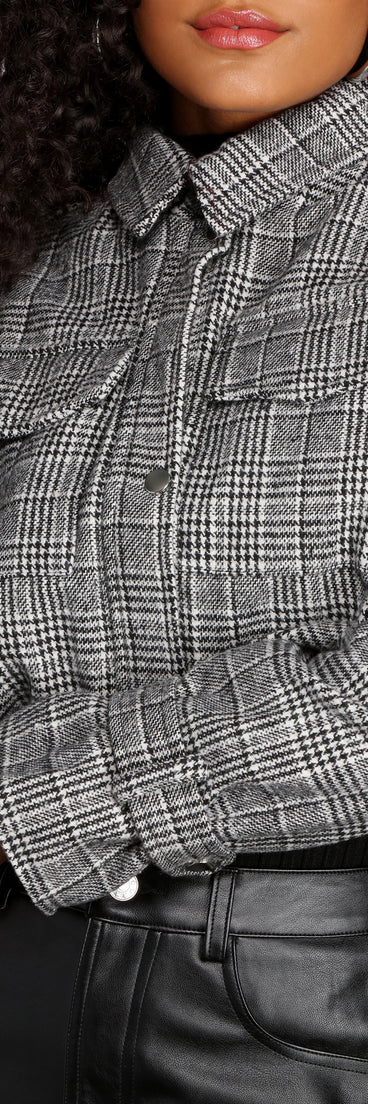 Double Pocket Plaid Crop Jacket helps create the best summer outfit for a look that slays at any event or occasion!