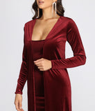 Velvet Luxe Duster helps create the best summer outfit for a look that slays at any event or occasion!