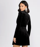 A Vision In Velvet Trench Coat helps create the best summer outfit for a look that slays at any event or occasion!