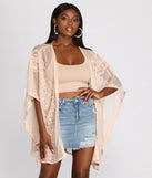 Keep It Boho Chic Kimono helps create the best summer outfit for a look that slays at any event or occasion!