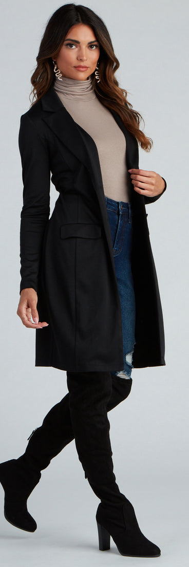 So Professional Long Line Blazer helps create the best summer outfit for a look that slays at any event or occasion!