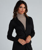 So Professional Long Line Blazer helps create the best summer outfit for a look that slays at any event or occasion!