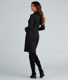 So Professional Long Line Blazer helps create the best summer outfit for a look that slays at any event or occasion!