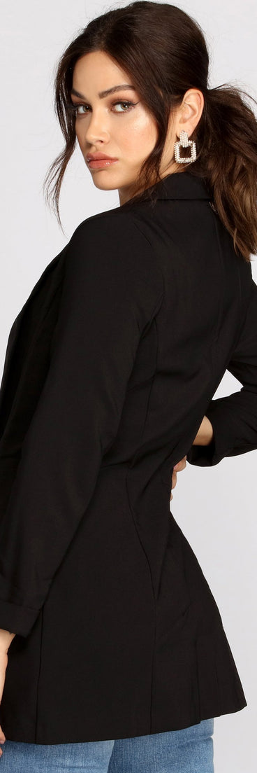 Power Play Classic Blazer helps create the best summer outfit for a look that slays at any event or occasion!