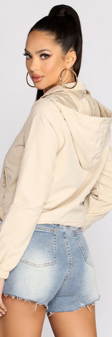 Effortless Everyday Zip Front Jacket helps create the best summer outfit for a look that slays at any event or occasion!