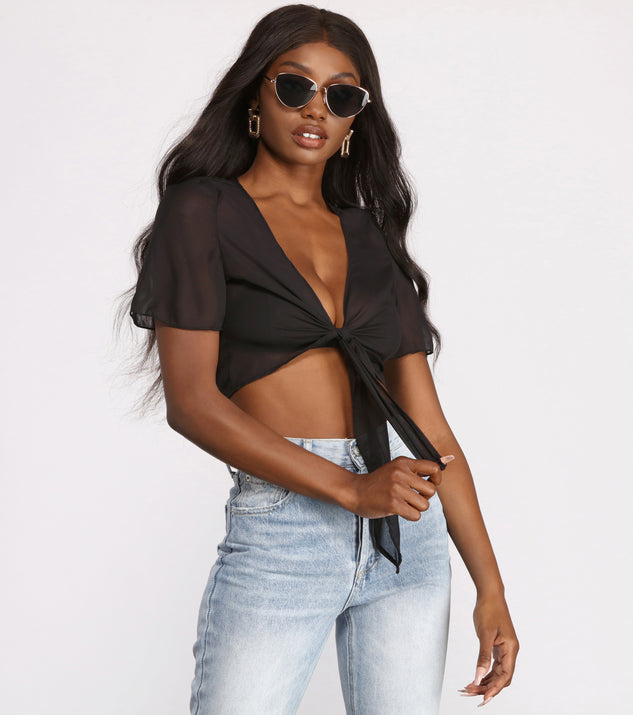 With fun and flirty details, Chiffon Cap Sleeve Tie Front Crop Top shows off your unique style for a trendy outfit for the summer season!