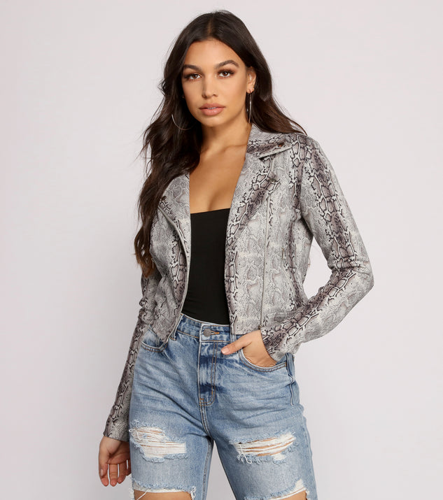 Stay Stylish And Sultry Moto Jacket helps create the best summer outfit for a look that slays at any event or occasion!