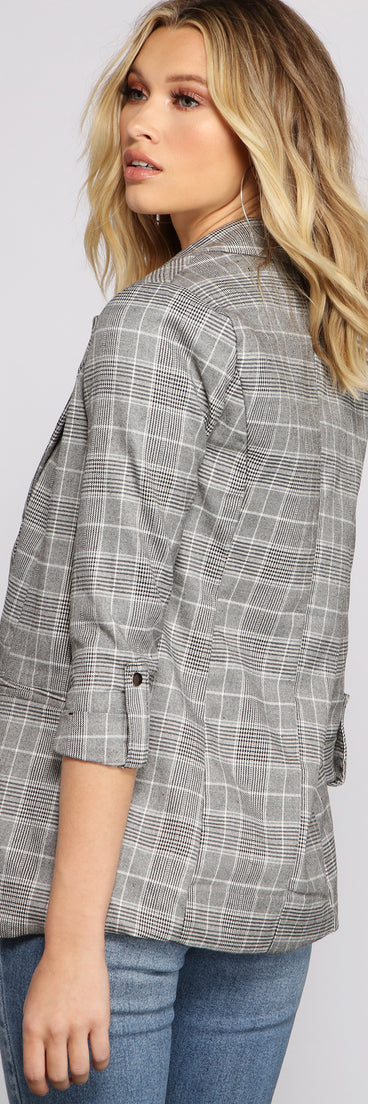 Perfectly Plaid Lined Blazer helps create the best summer outfit for a look that slays at any event or occasion!