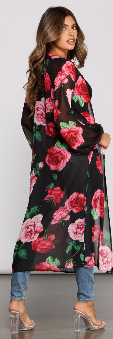 Romantic Vibes Rose Printed Duster helps create the best summer outfit for a look that slays at any event or occasion!