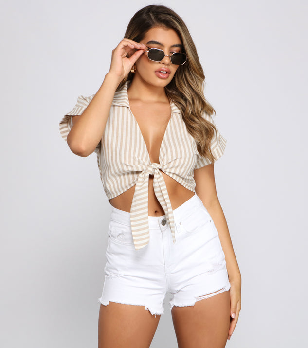 With fun and flirty details, Stylish Stripes Tie Front Top shows off your unique style for a trendy outfit for the summer season!