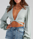 With fun and flirty details, Sunset Chaser Tie-Front Top shows off your unique style for a trendy outfit for the summer season!