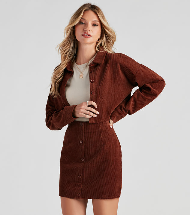 You’ll look stunning in the Fall Fave Corduroy Crop Jacket when paired with its matching separate to create a glam clothing set perfect for parties, date nights, concert outfits, back-to-school attire, or for any summer event!