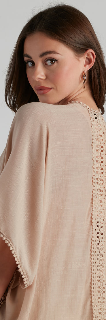 Coastal Chic Woven Kimono helps create the best summer outfit for a look that slays at any event or occasion!