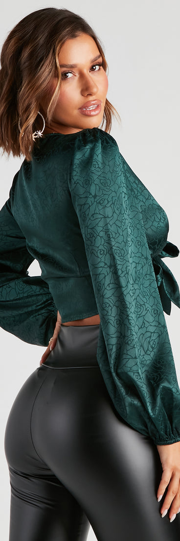 With fun and flirty details, Sweetly Yours Rose Tie-Front Top shows off your unique style for a trendy outfit for the summer season!