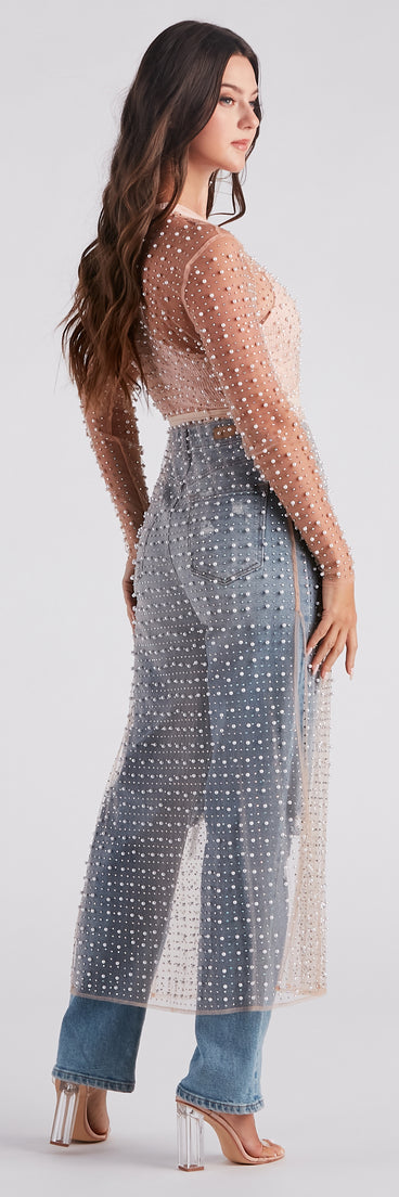 Effortlessly Glam Pearl And Rhinestone Duster is a fire pick to create a concert outfit, 2024 festival looks, outfits for raves, or to complete your best party outfits or clubwear!