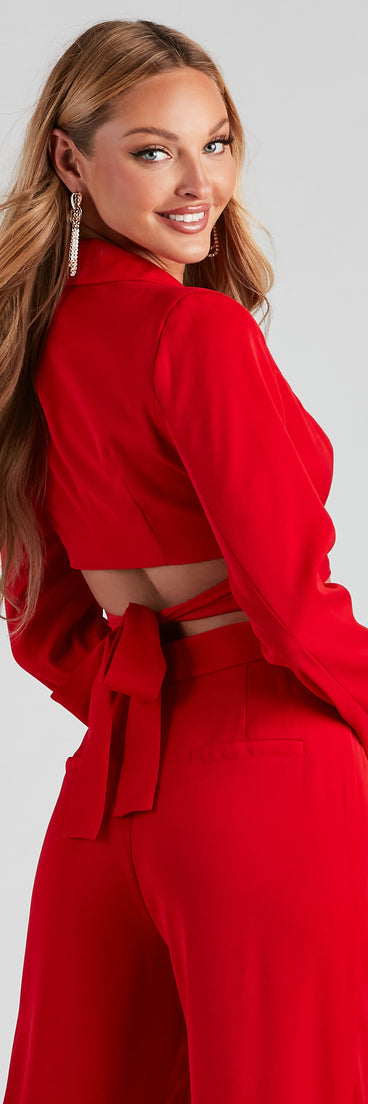 With fun and flirty details, Boss Babe Moves Cropped Blazer shows off your unique style for a trendy outfit for the summer season!