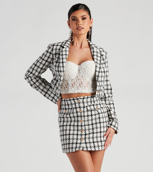 Social Scene Plaid Tweed Blazer helps create the best summer outfit for a look that slays at any event or occasion!