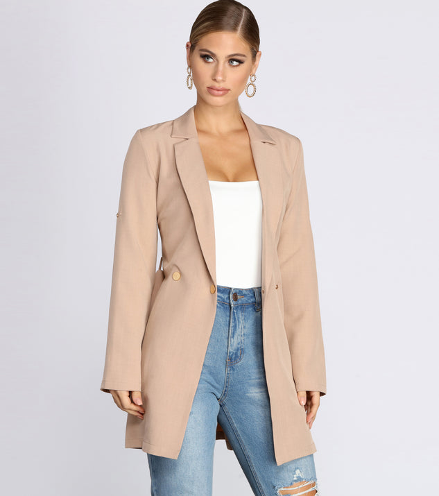 Boss Babe Trench Coat is the perfect Homecoming look pick with on-trend details to make the 2023 HOCO dance your most memorable event yet!