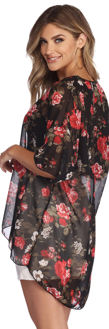 Fresh Breeze Floral Kimono is the perfect Homecoming look pick with on-trend details to make the 2023 HOCO dance your most memorable event yet!