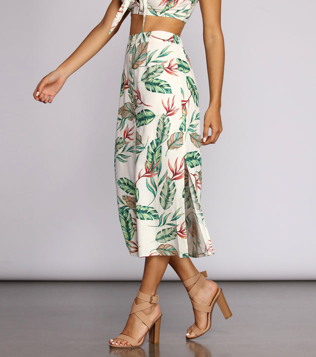 You’ll look stunning in the Goddess Of The Tropics Skirt when paired with its matching separate to create a glam clothing set perfect for a New Year’s Eve Party Outfit or Holiday Outfit for any event!