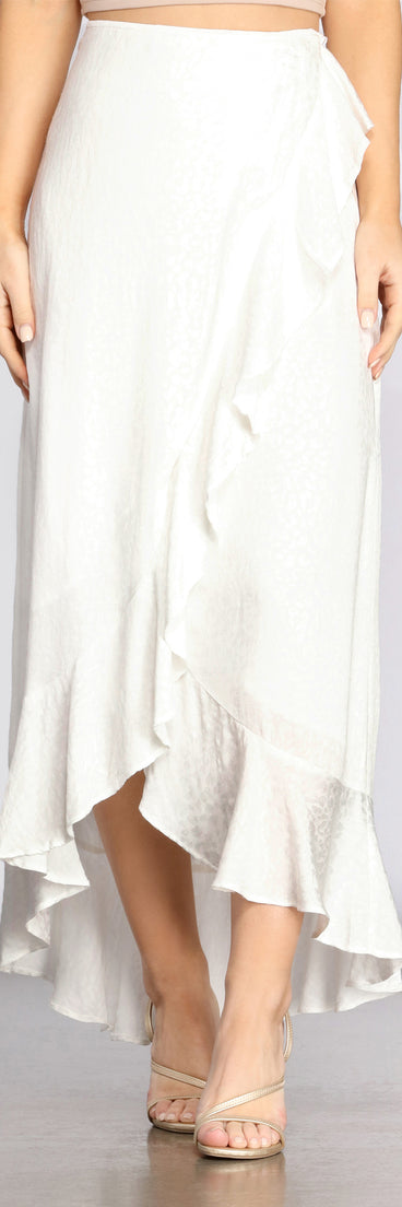 Wrap Me In Ruffles Maxi Skirt is a trendy pick to create 2023 festival outfits, festival dresses, outfits for concerts or raves, and complete your best party outfits!