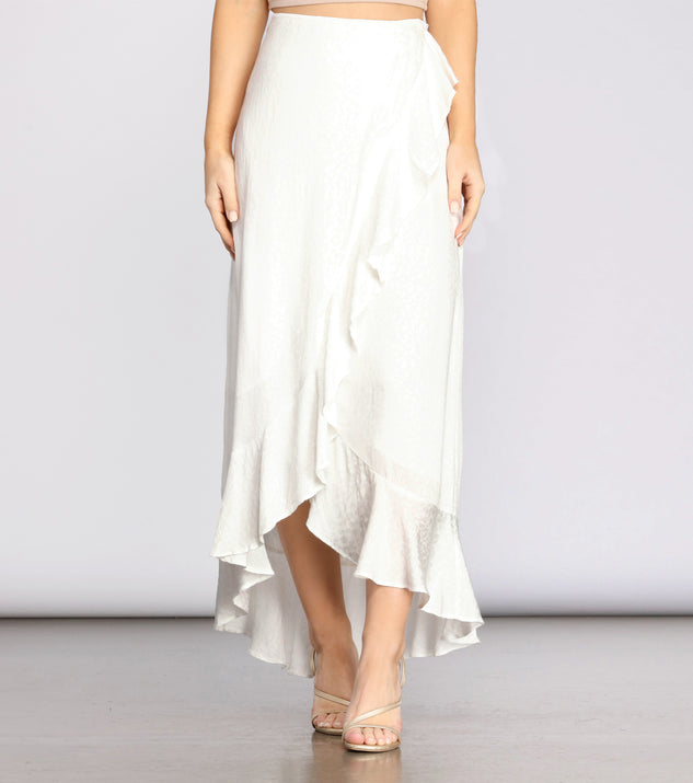 Wrap Me In Ruffles Maxi Skirt is a trendy pick to create 2023 festival outfits, festival dresses, outfits for concerts or raves, and complete your best party outfits!