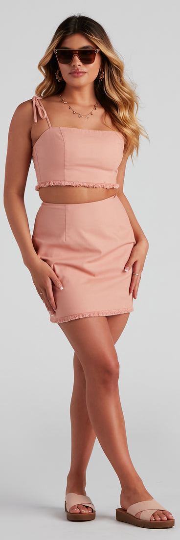 Social Linen Fringe Mini Skirt provides a stylish start to creating your best summer outfits of the season with on-trend details for 2023!