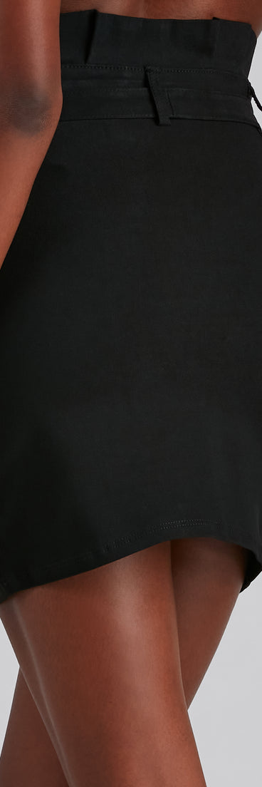 Booked And Busy Twill Paperbag Mini Skirt provides a stylish start to creating your best summer outfits of the season with on-trend details for 2023!