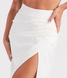 Many Admirers Linen Wrap Midi Skirt provides a stylish start to creating your best summer outfits of the season with on-trend details for 2023!