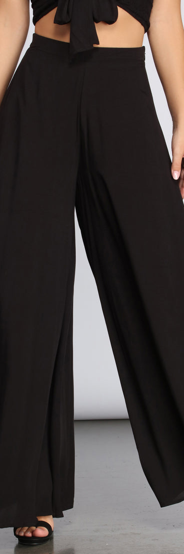 You’ll look stunning in the Bahama Breeze Wide-Leg Pants when paired with its matching separate to create a glam clothing set perfect for a New Year’s Eve Party Outfit or Holiday Outfit for any event!