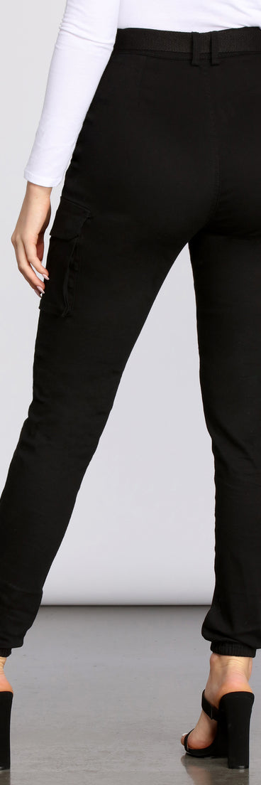 Cutie In Charge Cargo Joggers provides a stylish start to creating your best summer outfits of the season with on-trend details for 2023!