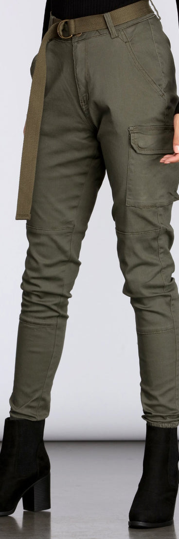 Cutie In Charge Cargo Joggers provides a stylish start to creating your best summer outfits of the season with on-trend details for 2023!