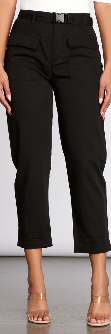 High Waist Utility Cargo Pants is a trendy pick to create 2023 festival outfits, festival dresses, outfits for concerts or raves, and complete your best party outfits!