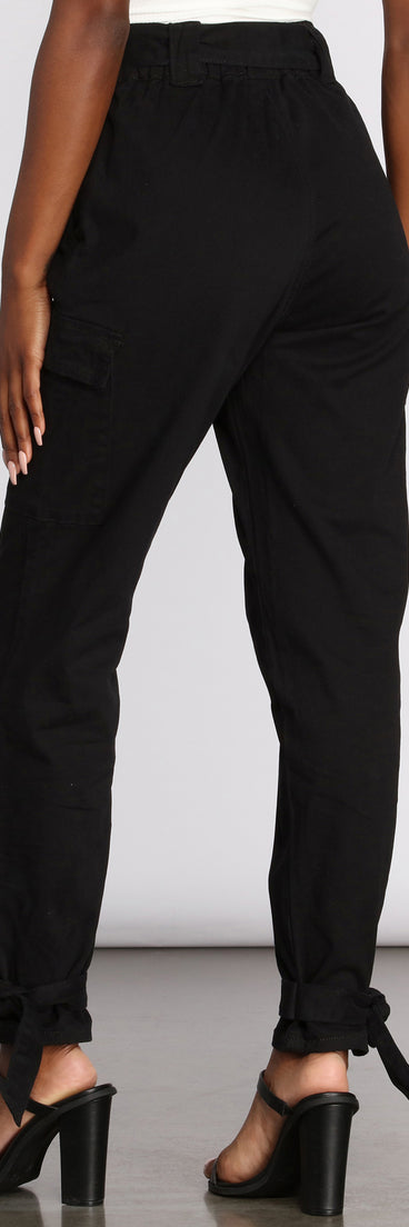 Tie Waist Cargo Joggers provides a stylish start to creating your best summer outfits of the season with on-trend details for 2023!