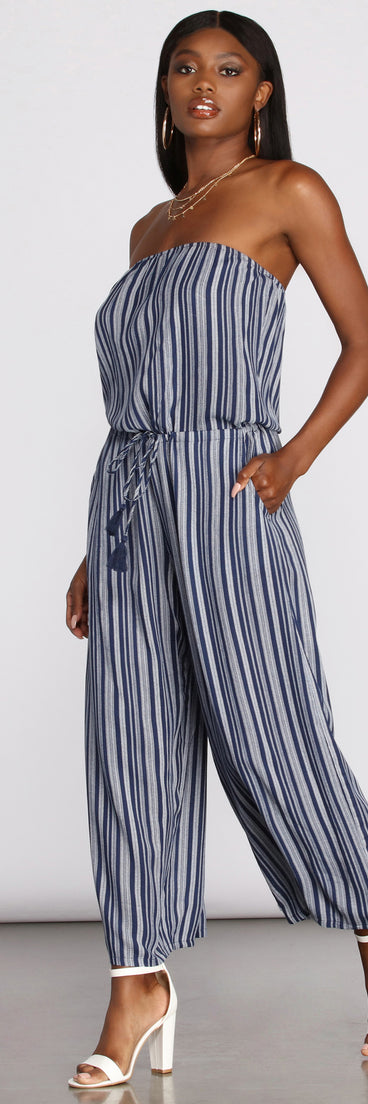 Good Times Strapless Stripe Jumpsuit provides a stylish start to creating your best summer outfits of the season with on-trend details for 2023!